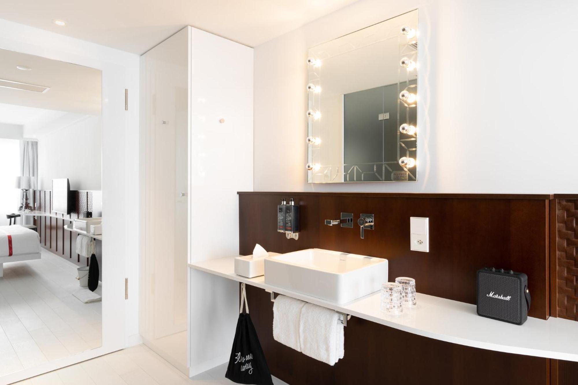 Ruby Claire Hotel Geneva Bagian luar foto