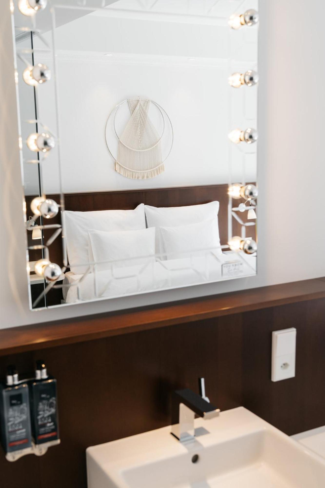 Ruby Claire Hotel Geneva Bagian luar foto